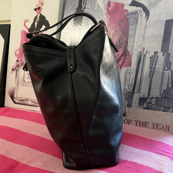 Lancel Black Leather ToteBag, bucket bag - Picture 5 of 16
